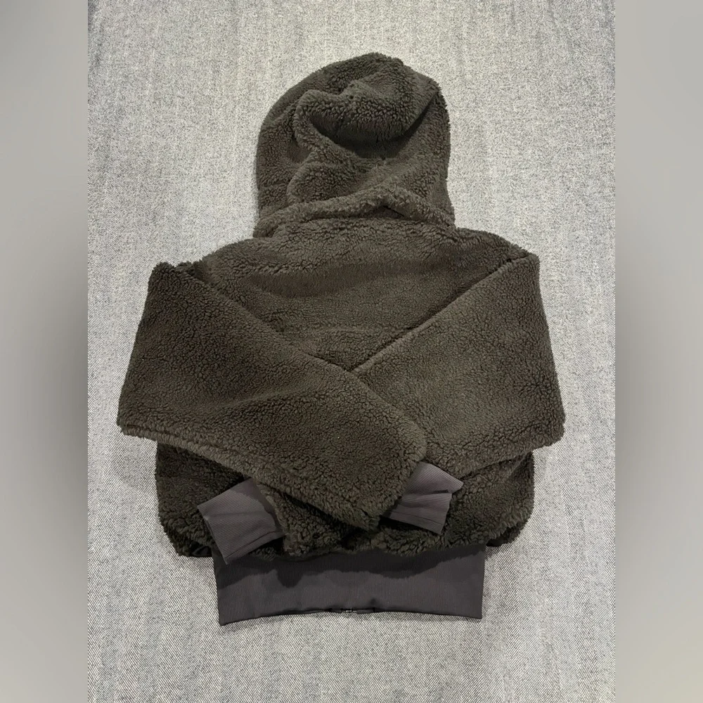 alo foxy sherpa jacket | size s - Picture 3 of 6